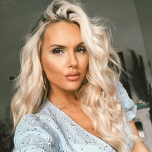 Jessica Lee