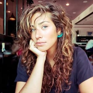 Manon Azem