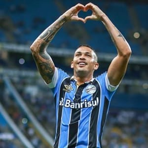 Luciano Neves