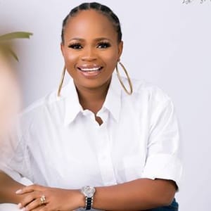 Sola Adesakin