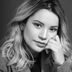 Simone Mello