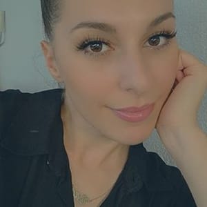 Esra Mermer