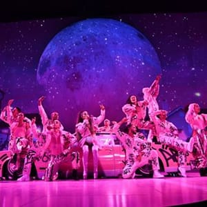 Sweetener Dancers
