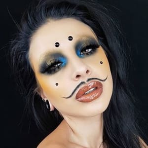Enrica Fox
