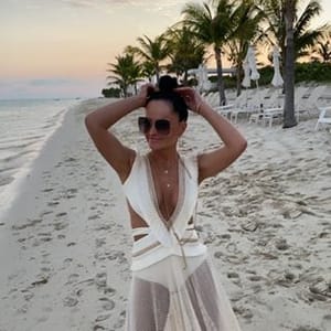 Victoria E