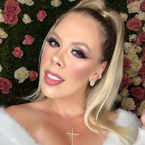 Laryssa Escomparim