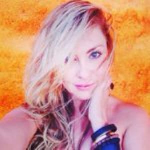 Bobbi Sue Luther