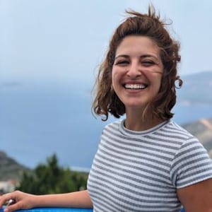 Emine Zeze