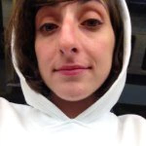 Miriam Elia