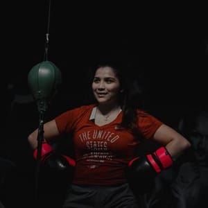 Right Hook Roxy