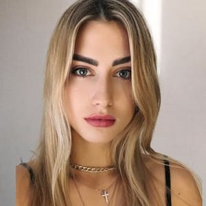 Vivien Charvatova