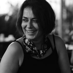 Nazan kesal