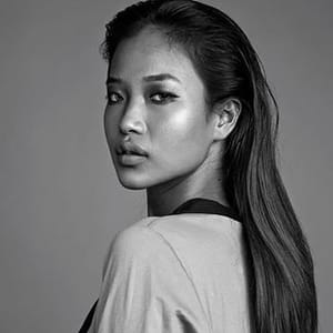 Lily Darnei