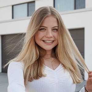 Vallix Pauline