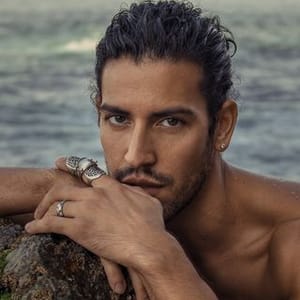 Aaron Valenzuela