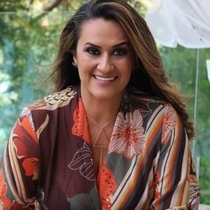 Angela Paulo
