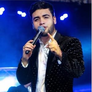Armando Lara