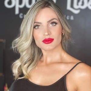 Bruna.
