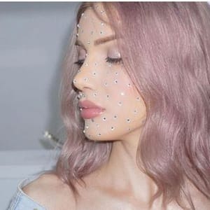 Makeup-narine