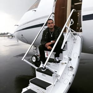 Luis R