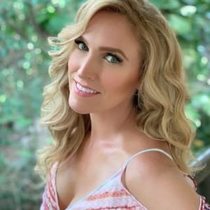 Liza Echeverria