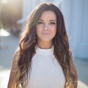 Jennifer Jayde