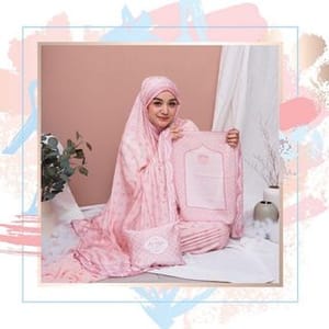 Mukena Lee Dya