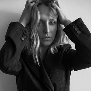 Annie Starke