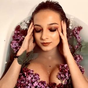 Tofan Larisa