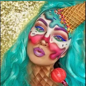 Mua Nicole Marie