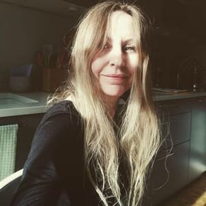 Lesley Edith