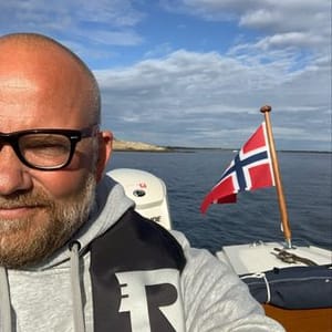 Lars spiser
