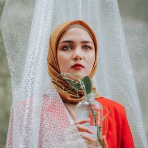 Puti Nilam