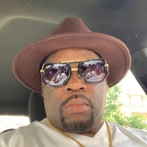 Nard Holston