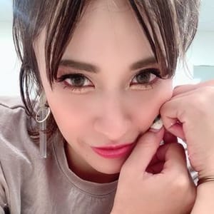 Leslie Mooon