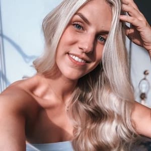 Amanda  Rose