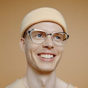 Simen Sez