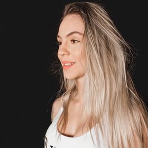 Nicolle Caliari