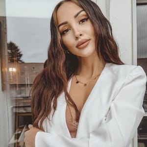 Veronica Lishes