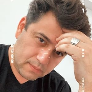 Alan Flores