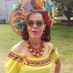 Debbies Vintage