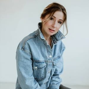 Mitak Bernadett