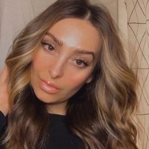 Crystina Mari