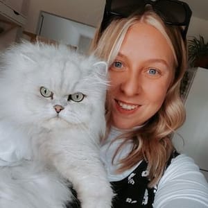 Katie  Blonde