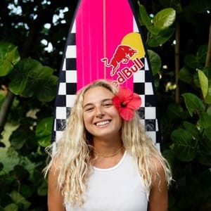 Izzi Gomez