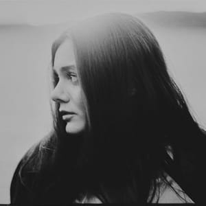 Emelie Hollow