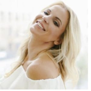 Amanda Robbins