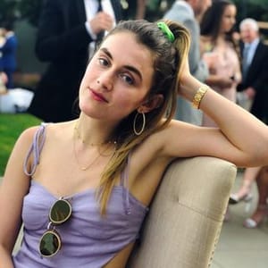 Zoe Oz