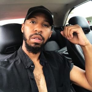 Dion Bleu