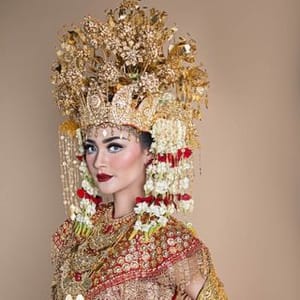 Inge Ayelia